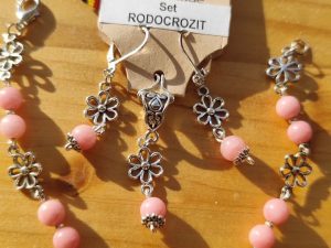 Set RODOCROZIT cu flori